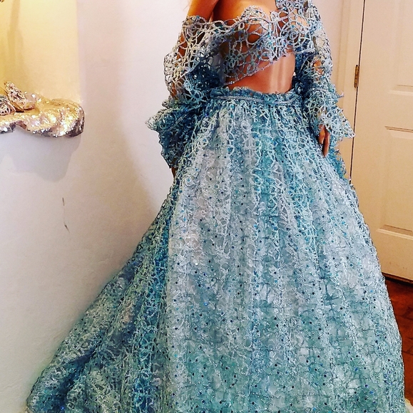 "ANYA" Turquoise & Silver Medieval Goddess Wedding Ballgown Set - Picture 9 of 14